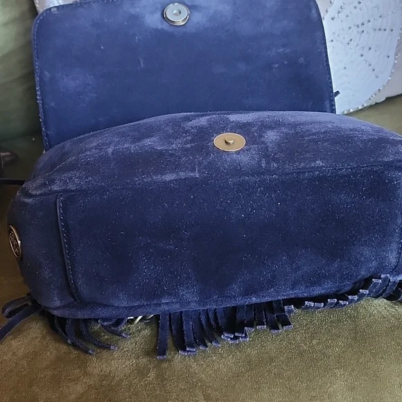 SALE💥Tory Burch Fringe Farrah Suede Purse - Picture 6 of 16